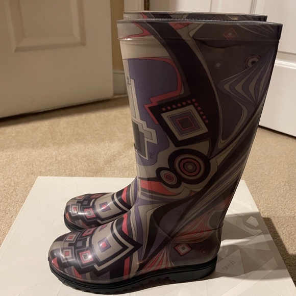 Emilio Pucci Rainboots - Picture 2 of 12